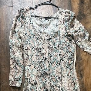NWOT Spring flowy dress